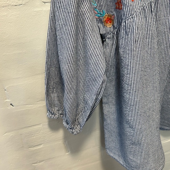 SAVANNAH JANE Embroidered Floral Boho Peasant Top Striped Blouse Size M - Picture 4 of 5